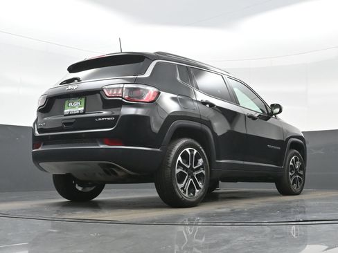 Used 2022 Jeep Compass Limited AWD/4WD image 31