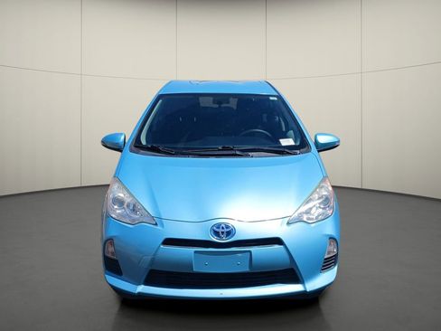 Used 2013 Toyota Prius C Two image 2