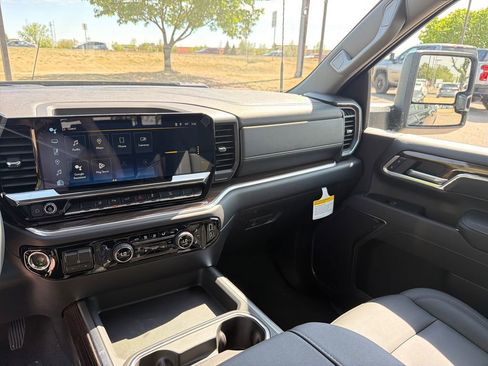 New 2026 Chevrolet Silverado 3500 LT w/ Trail Boss Package AWD/4WD image 17