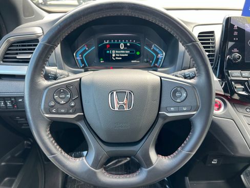 Used 2024 Honda Odyssey Sport image 31