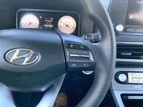 Used 2023 Hyundai Kona SE w/ Cargo Package image 23