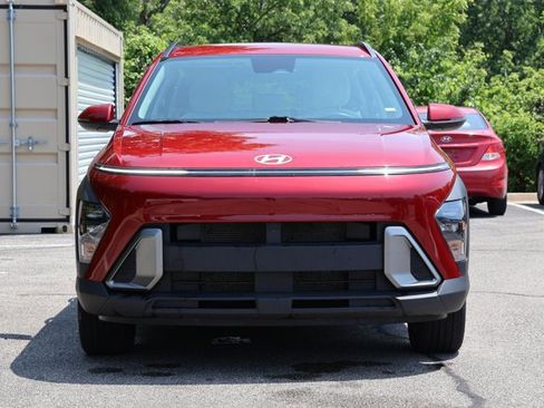 Used 2024 Hyundai Kona SEL AWD/4WD image 2