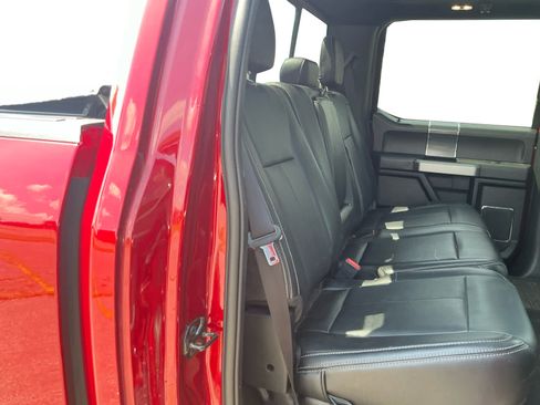 Used 2019 Ford F150 Lariat w/ Equipment Group 502A Luxury AWD/4WD image 13