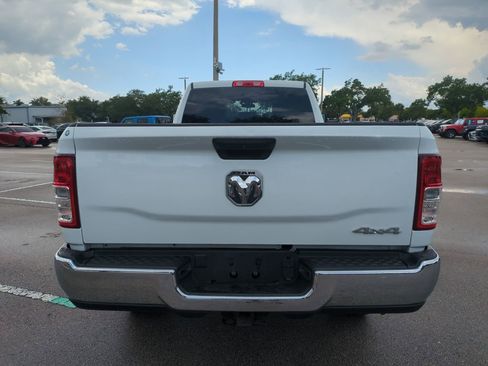 Used 2024 RAM 2500 Tradesman w/ Chrome Appearance Group AWD/4WD image 7