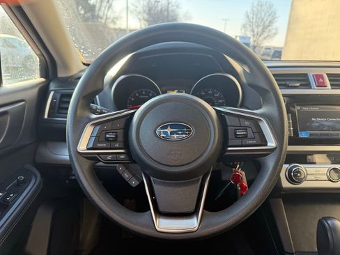 Used 2018 Subaru Outback 2.5i image 8