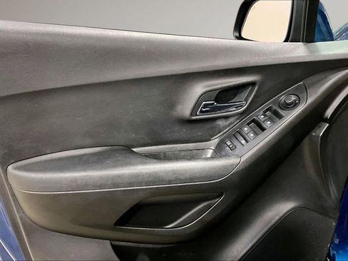 Used 2019 Chevrolet Trax LT w/ Driver Confidence Package image 20