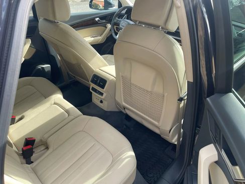 Used 2020 Audi Q5 2.0T Premium Plus w/ Premium Plus Package image 13