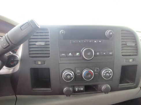 Used 2014 GMC Sierra 2500 W/T AWD/4WD image 13