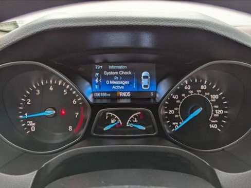 Used 2018 Ford Focus SE w/ SE Appearance Package image 23