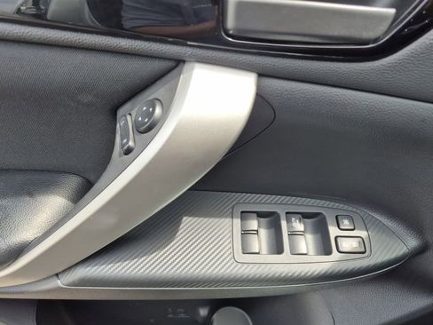 Used 2024 Mitsubishi Eclipse Cross ES image 7