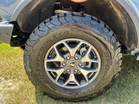 Used 2024 Ford Bronco Badlands AWD/4WD image 7
