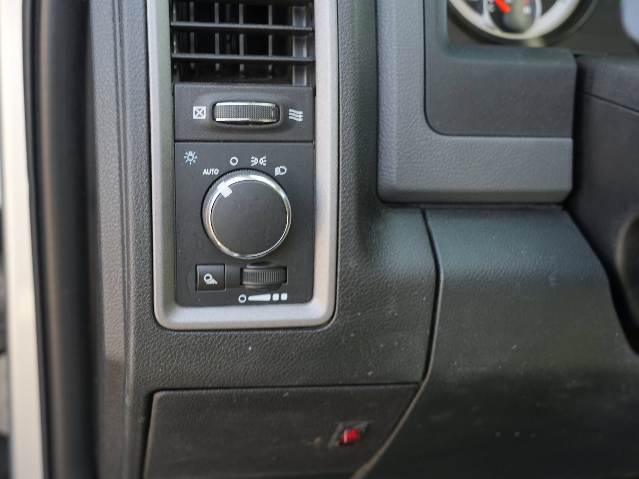 Used 2015 RAM 2500 Tradesman w/ Popular Equipment Group AWD/4WD image 17