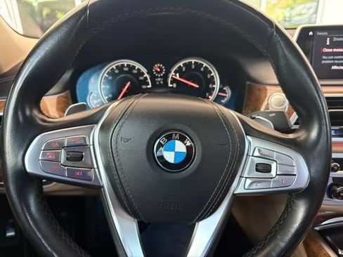 Used 2018 BMW 740i RWD image 2