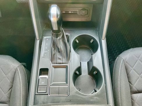 Used 2021 Volkswagen Atlas S image 35