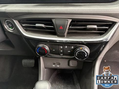 Used 2025 Buick Encore GX Sport Touring w/ Black Roof Package FWD image 4