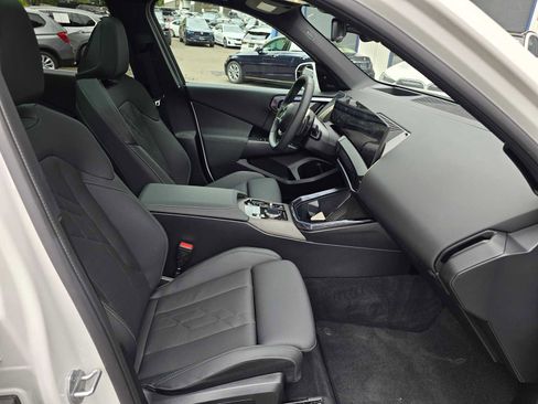 Used 2025 BMW X3 xDrive30i w/ Premium Package AWD/4WD image 12