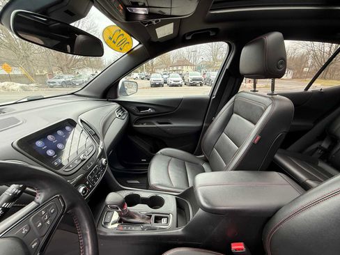 Used 2022 Chevrolet Equinox RS w/ RS Leather Package image 19