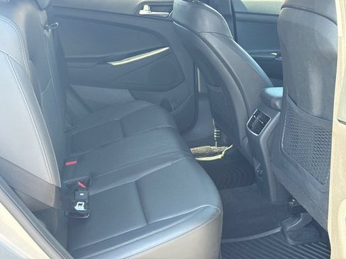 Used 2020 Hyundai Tucson Limited w/ Cargo Package FWD image 17