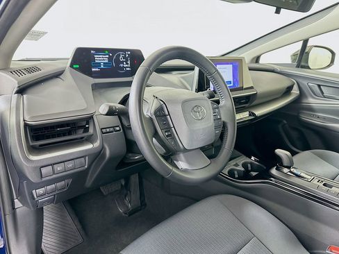 Used 2023 Toyota Prius LE FWD image 9