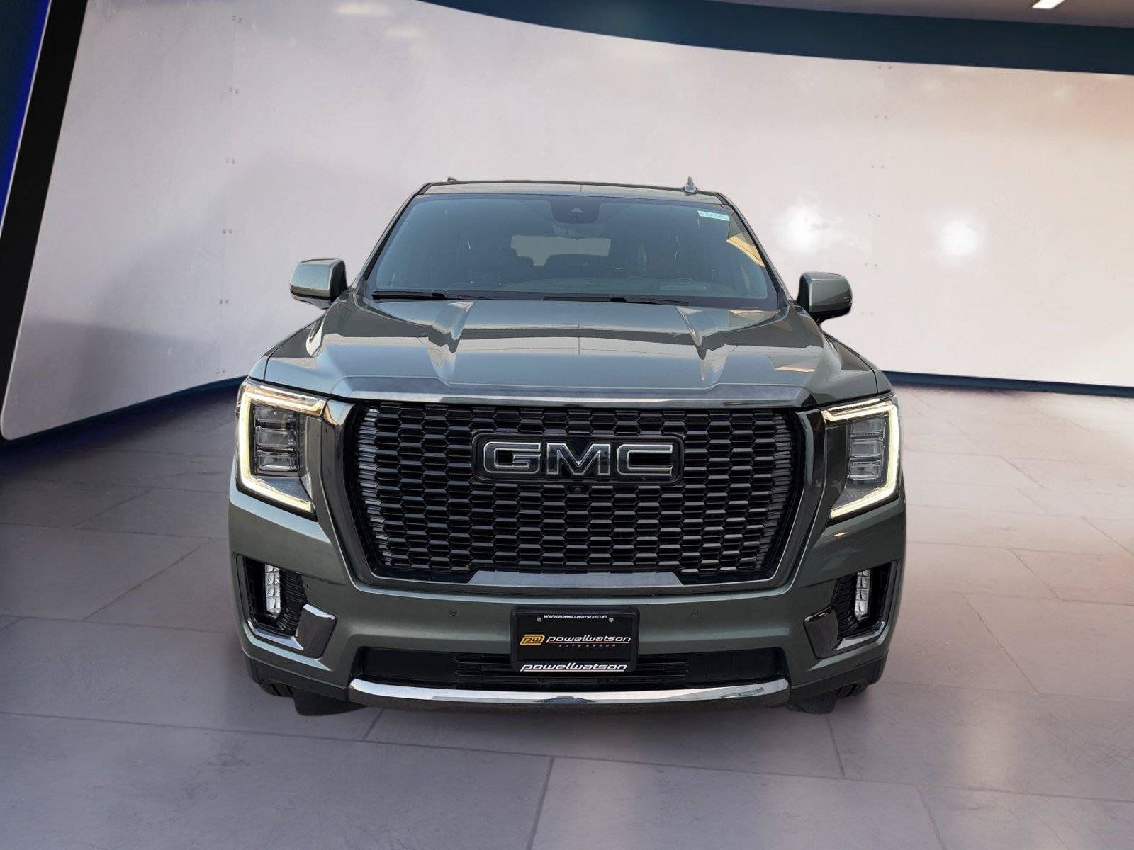 Used 2024 GMC Yukon XL Denali Ultimate AWD/4WD image 8