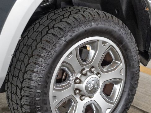 Used 2016 RAM 2500 Laramie AWD/4WD image 12