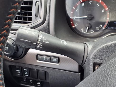 Used 2023 Nissan Titan PRO-4X AWD/4WD image 23