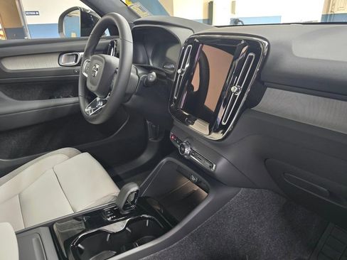 New 2026 Volvo EX40 Plus w/ Climate Package image 11