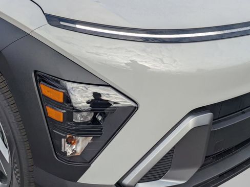 New 2026 Hyundai Kona SE image 10