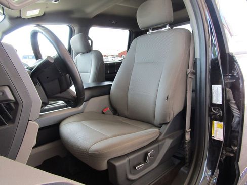 Used 2017 Ford F150 XLT w/ Equipment Group 302A Luxury AWD/4WD image 18