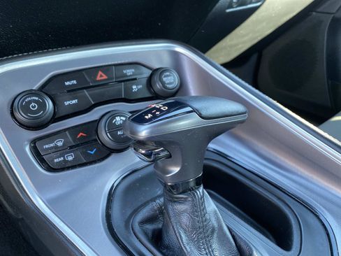 Used 2019 Dodge Challenger SXT RWD image 13