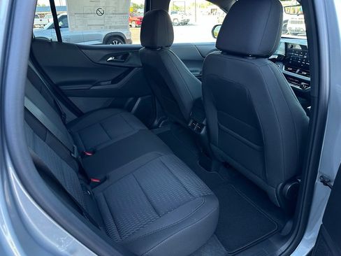 New 2027 Chevrolet Equinox LT w/ Safety and Technology Package FWD image 18