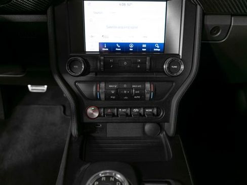 Used 2020 Ford Mustang Shelby GT500 w/ Carbon Fibre Track Pack RWD image 22