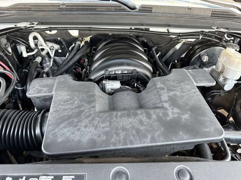 Used 2020 Chevrolet Suburban Premier AWD/4WD image 27