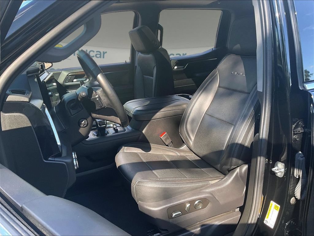 Used 2024 GMC Sierra 1500 Denali w/ Denali Reserve Package AWD/4WD image 9