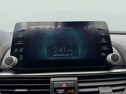 Used 2018 Honda Accord Sport image 31