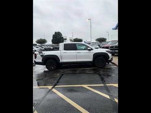Used 2022 Honda Ridgeline RTL-E image 9