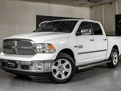 Used 2017 RAM 1500 Lone Star RWD image 4