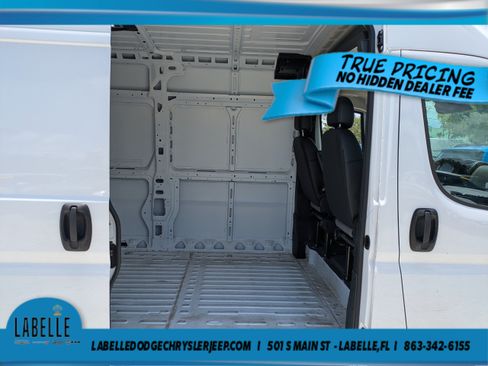 Used 2026 RAM ProMaster 2500 w/ Convenience Group FWD image 12