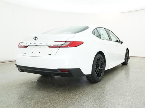 New 2026 Toyota Camry SE image 19