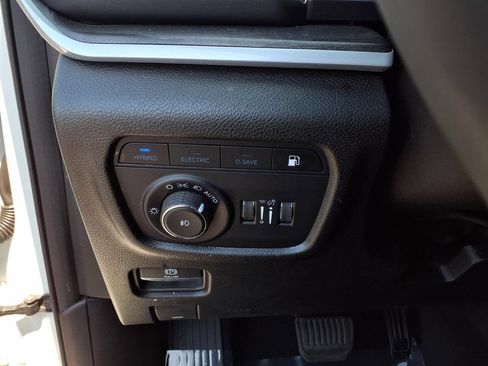 Used 2022 Jeep Grand Cherokee Limited 4xe AWD/4WD image 14