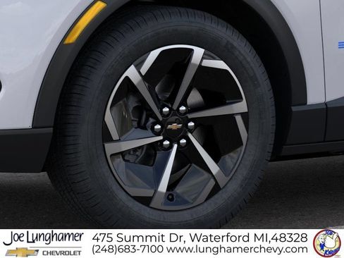 New 2026 Chevrolet Equinox EV LT w/ Comfort Package FWD image 9