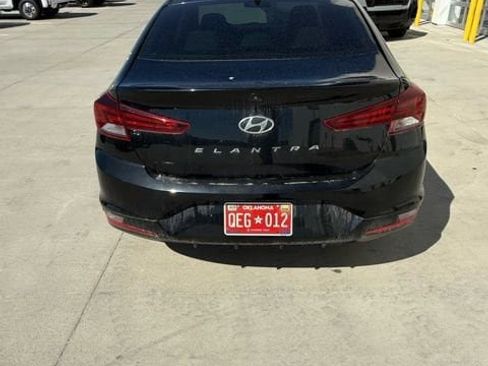 Used 2019 Hyundai Elantra SEL image 4