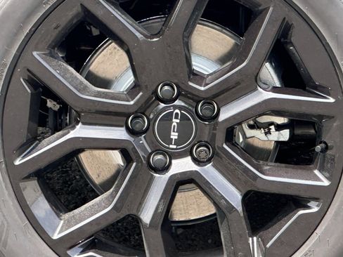 New 2025 Honda Pilot Touring image 6