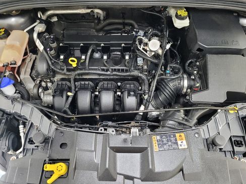 Used 2017 Ford Focus Titanium FWD image 30