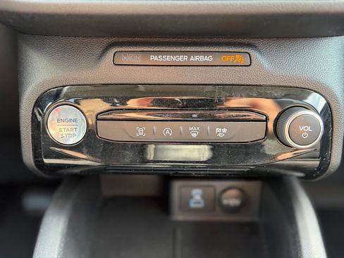 Used 2023 Ford Escape Active w/ Tech Pack #1 AWD/4WD image 30