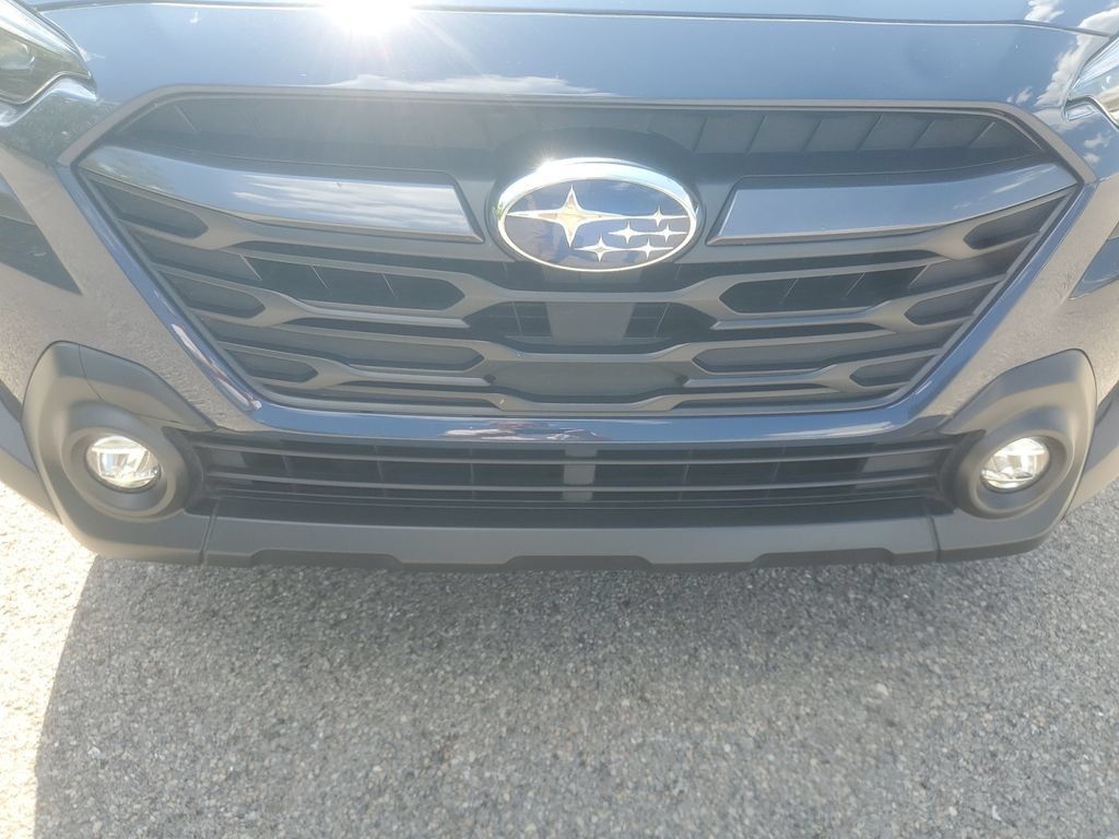 Used 2025 Subaru Outback AWD/4WD image 37
