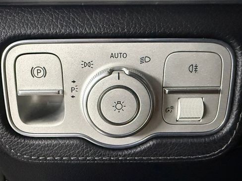 Used 2020 Mercedes-Benz GLS 580 4MATIC image 32