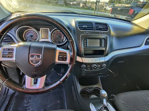 Used 2019 Dodge Journey SE w/ Connectivity Group image 10