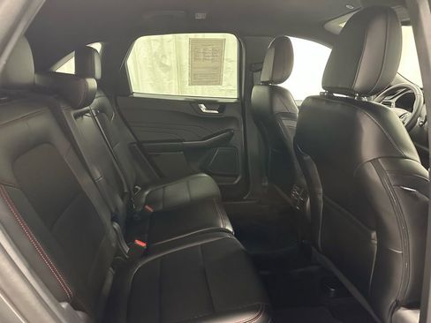 Used 2025 Ford Escape ST-Line image 48