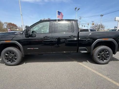 New 2026 GMC Sierra 2500 AT4 w/ Technology Package AWD/4WD image 4